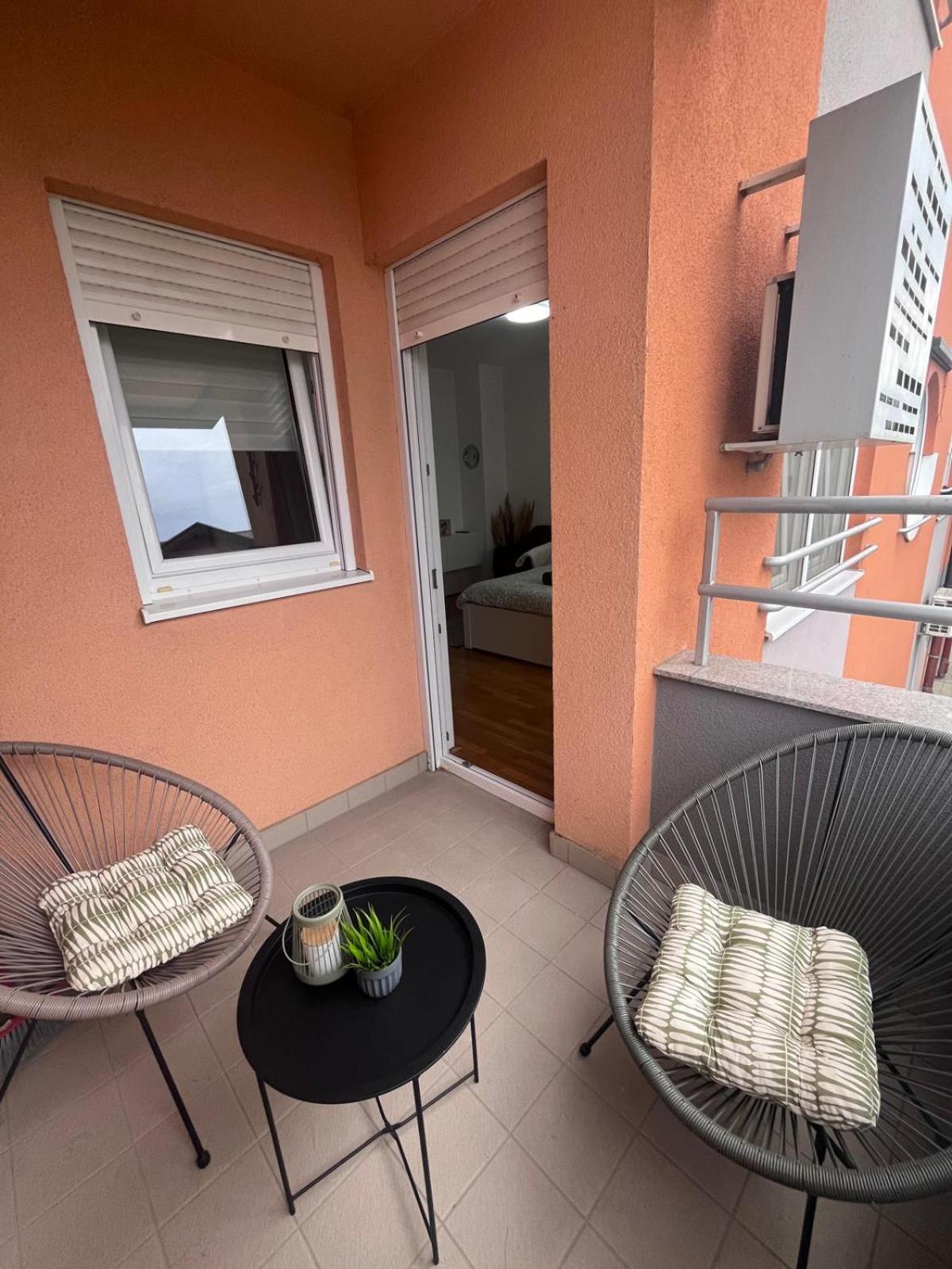 Studio Apartman - Sweet&Little Vrbovec Екстер'єр фото